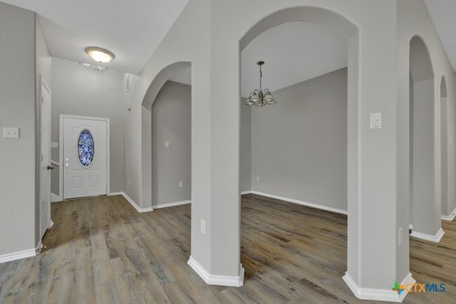 Building Photo - 3429 Rob Roy St
