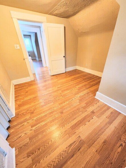 Building Photo - 6336 Forward Ave