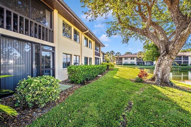 Building Photo - 5219 Lake Village Dr