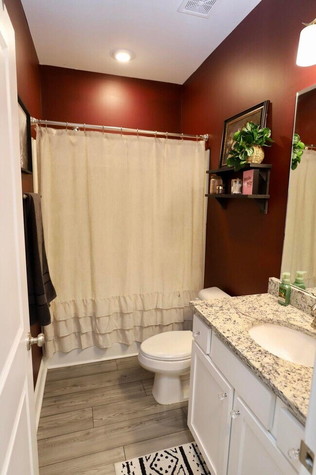 Building Photo - 835 Curlew Cir