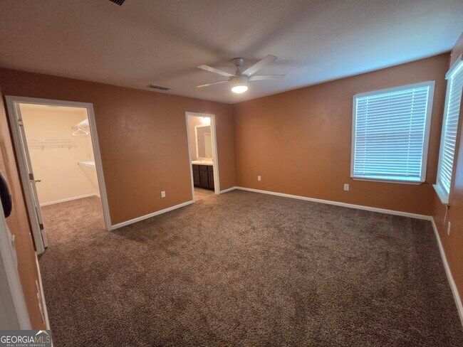 Building Photo - 152 Ashwood Cir
