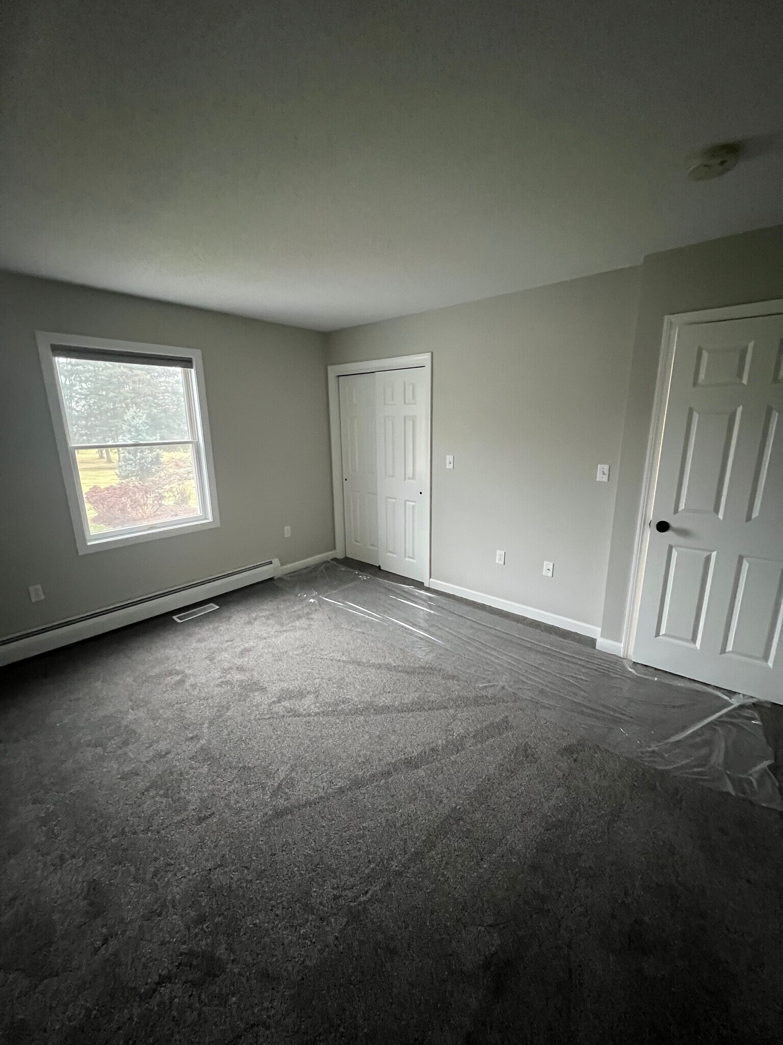 Building Photo - 764 Thrall Ave