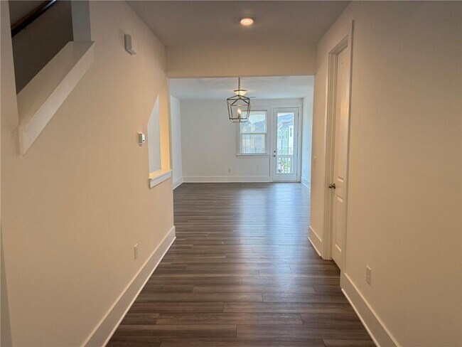 Building Photo - 1531 Layton Ln NW