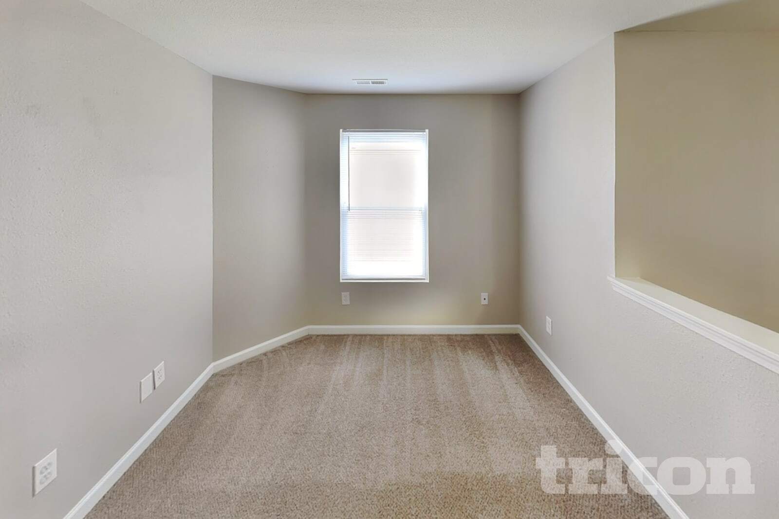 Building Photo - 1362 Cadre Cir