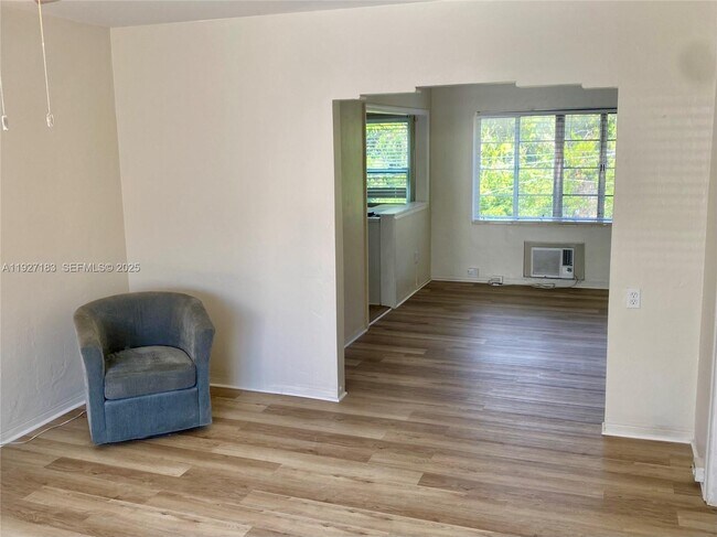 Building Photo - 673 NE 92nd St