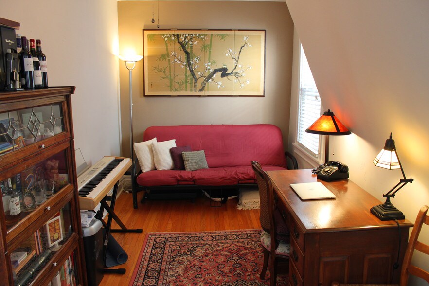 Building Photo - 4903 N Hoyne Ave