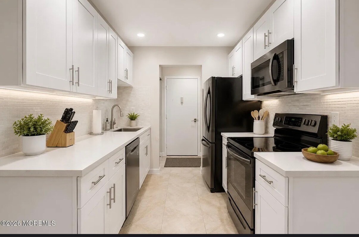 Building Photo - 125 Amberly Dr