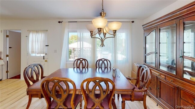 Building Photo - 121 Woodward Pkwy