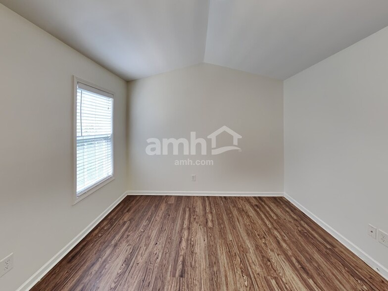 Building Photo - 10615 Spring Rain Ct