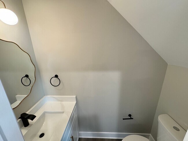 Building Photo - Fully Updated 4 Bedroom Home in Raleigh