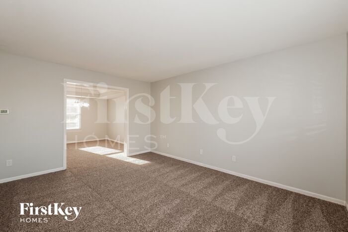 Building Photo - 602 Sweet Creek Dr