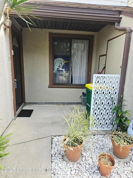 Building Photo - 310 Sherwood Pl