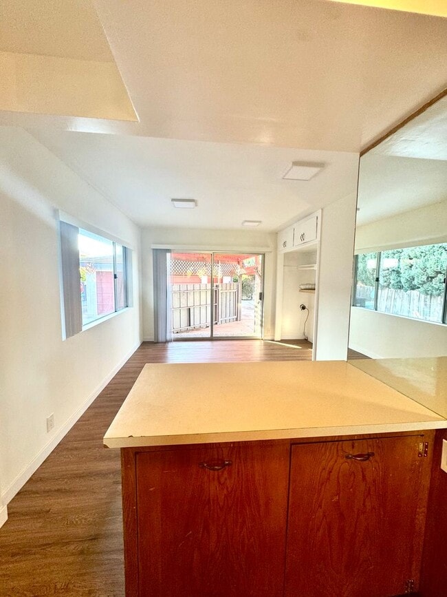 Building Photo - Beautiful newly renovated 4 Bedroom, 3 Bath Pool home in North Tustin