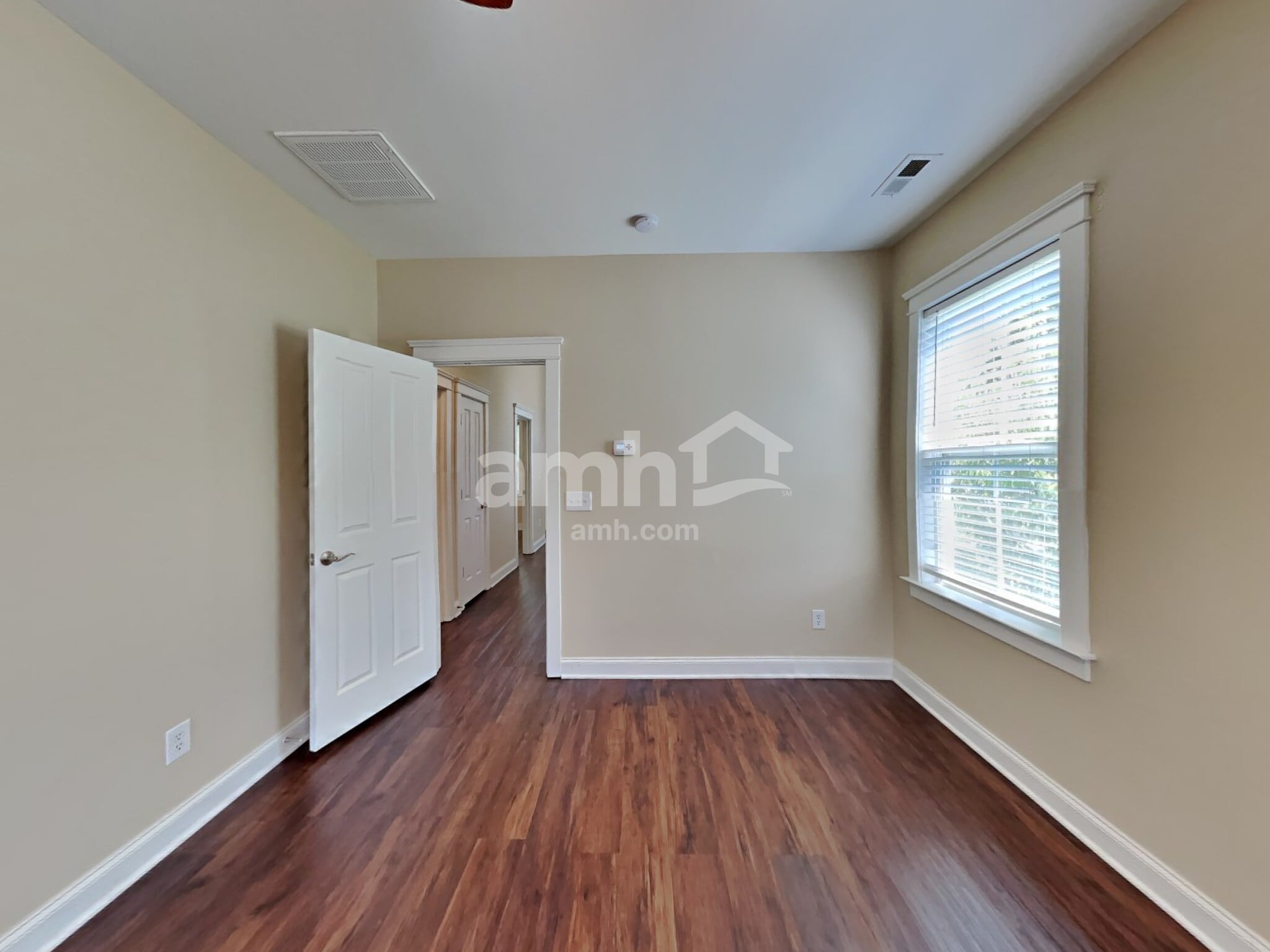 Building Photo - 155 Water Oak Dr