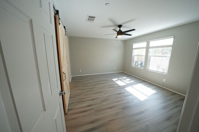 Building Photo - Showings Available Now