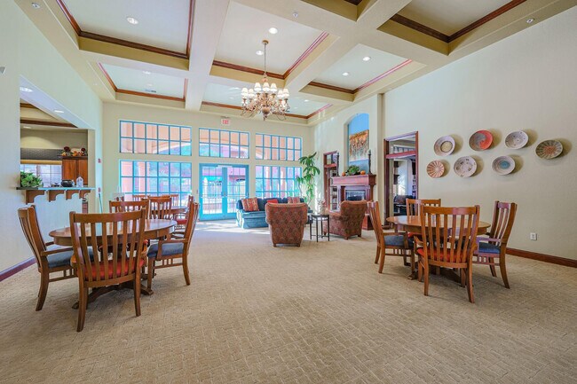 Building Photo - 14950 W Mountain View Blvd