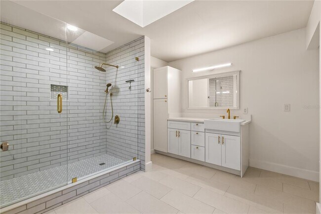 Building Photo - 4951 Courtland Loop