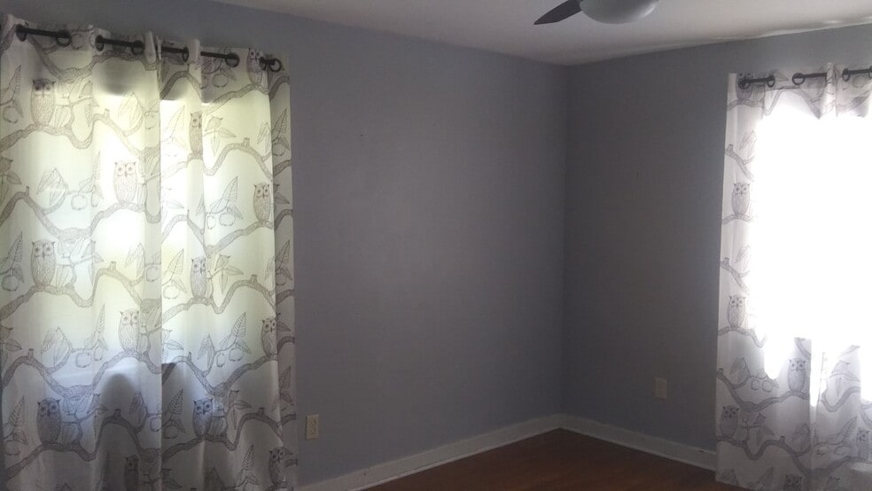 Bedroom. - 117 Fern Hollow Rd