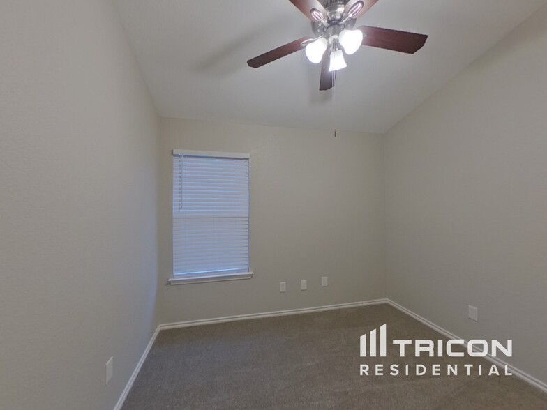 Building Photo - 6441 Claire Dr