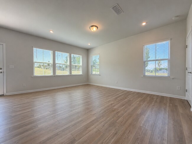 Building Photo - 2123 Sun Vibes Wy