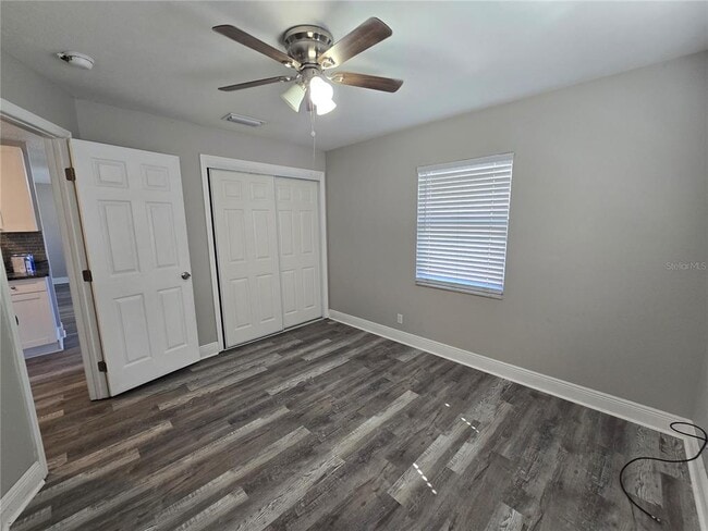 Building Photo - 107 W Clay Ave