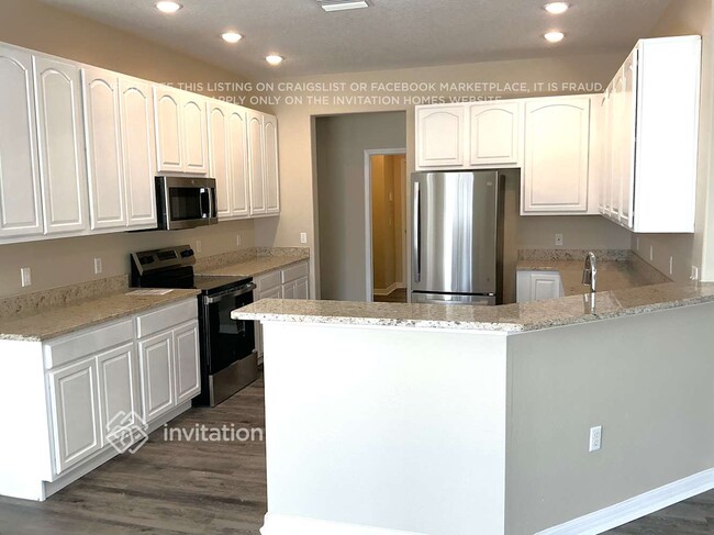 Building Photo - 10706 Bamboo Rod Cir