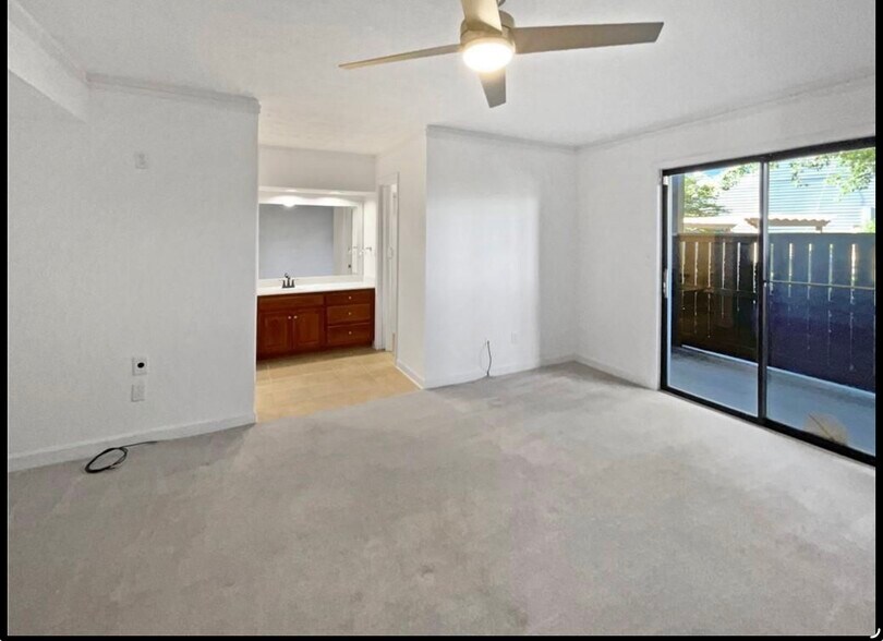 Building Photo - 607 Park Ridge Cir