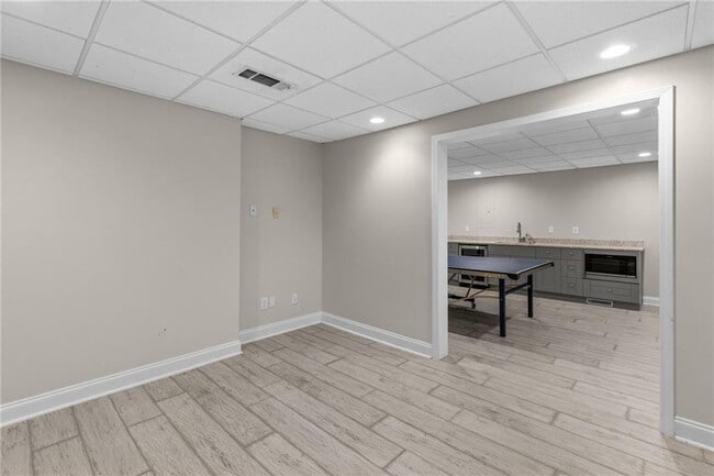 Building Photo - 2560 Hamptons Run