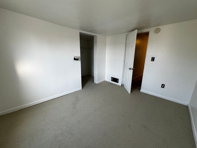 Building Photo - 1254 Willow St