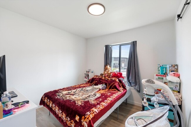 Building Photo - Rent: $2100; 3 bed