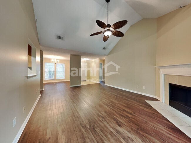 Building Photo - 388 Shady Oak Cir