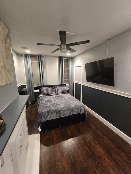 Building Photo - 693 Macdonough St