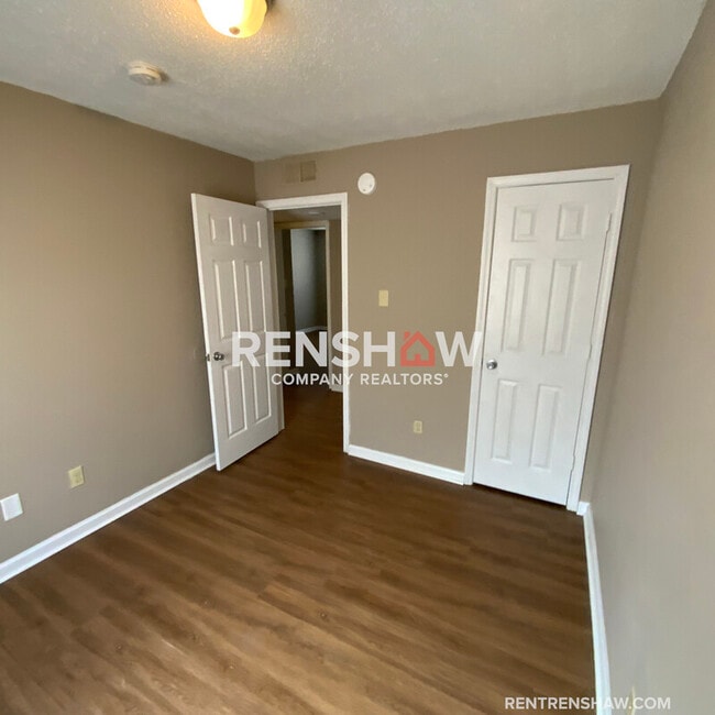 Building Photo - 1401 Meeks St