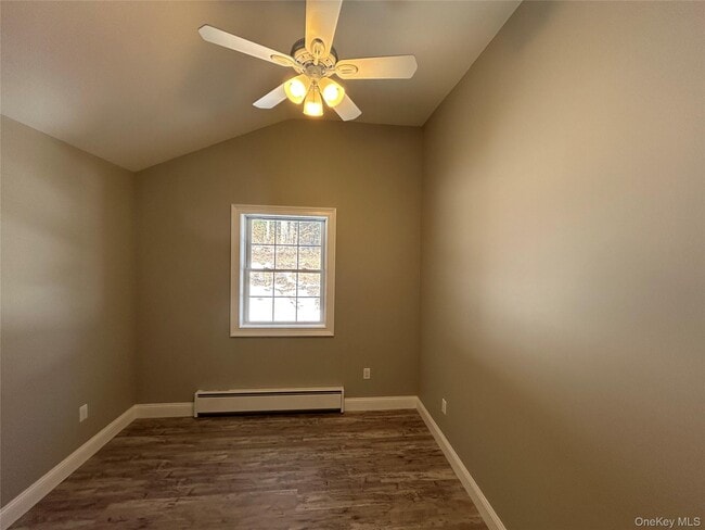 Building Photo - 135 Gale Rd