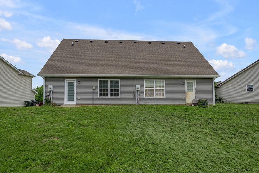 Building Photo - 242 Elkhorn Meadows Dr