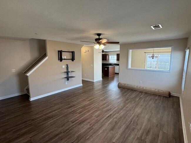 Building Photo - 127 Emanuel Creek Drive