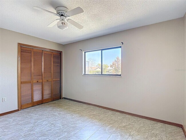 Building Photo - 5066 Woodbine St