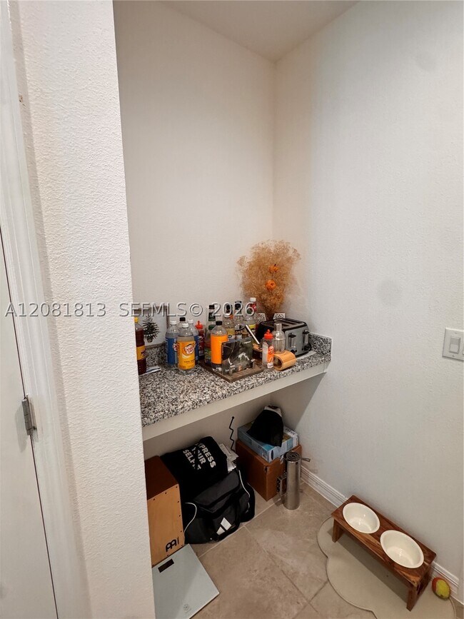 Building Photo - 948 Scrub Oak Hammock Rd