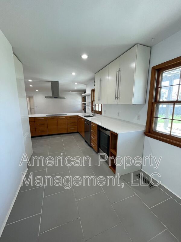 Building Photo - 3756 S Braden Pl