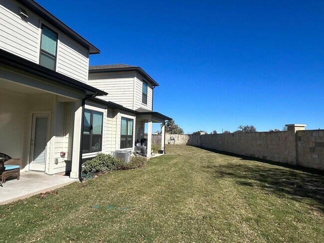 Building Photo - 12103 Maypole Bend