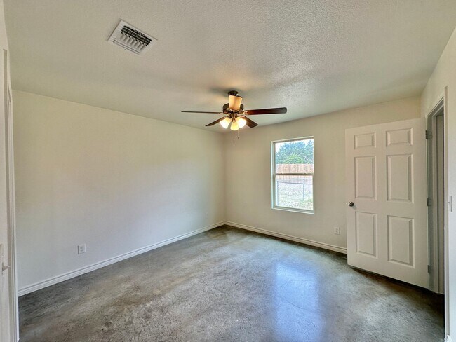 Building Photo - 5912 Harriet Tubman Ave