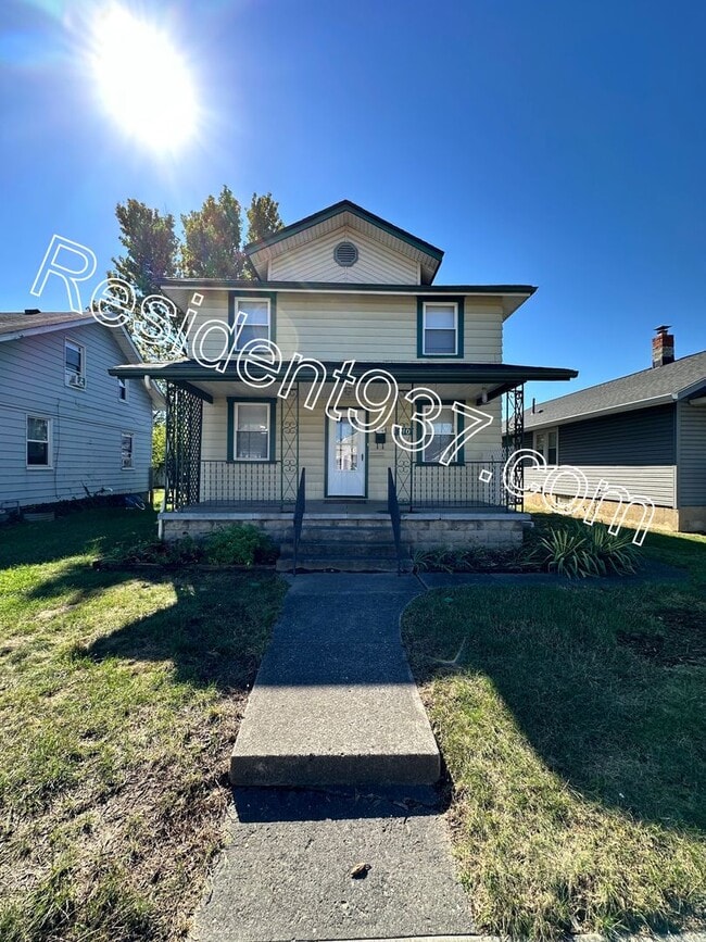 Building Photo - Cozy 3 Bed 1.5 bath