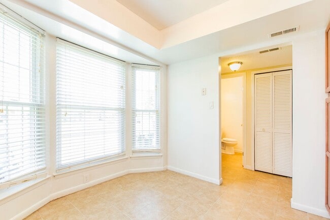Building Photo - Your Dream Home in Virginia Beach Awaits!