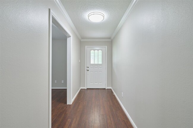 Building Photo - 26611 Oak Hill Dr