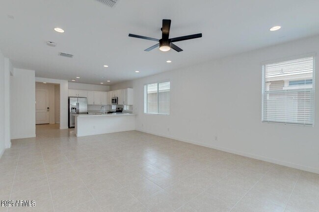 Building Photo - 3808 S 65th Ave