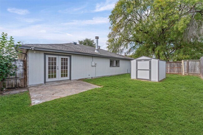 Building Photo - 1506 Leadenhall Cir