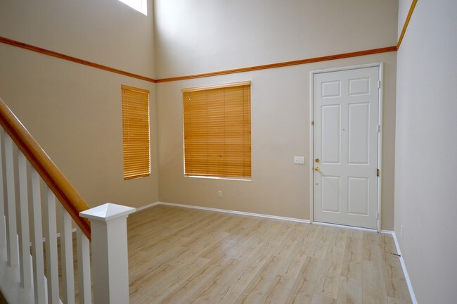 Building Photo - 4102 Castaway Cove