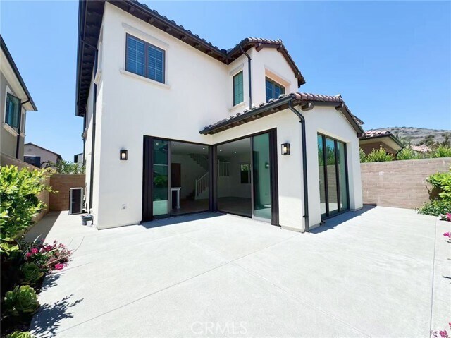 Building Photo - 224 Fiore