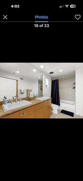 Building Photo - 924 Hornblend St