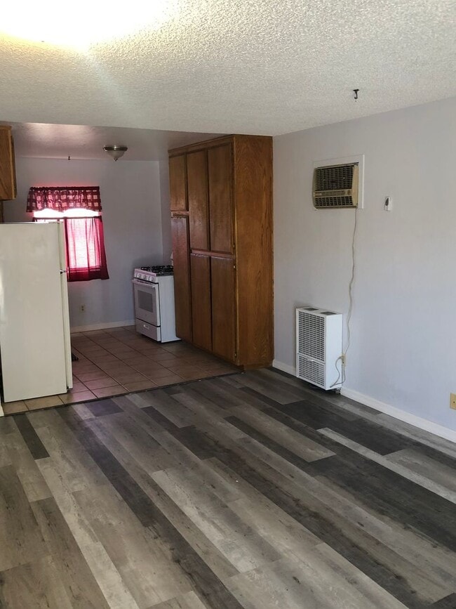 Building Photo - 27878 Apache Ave